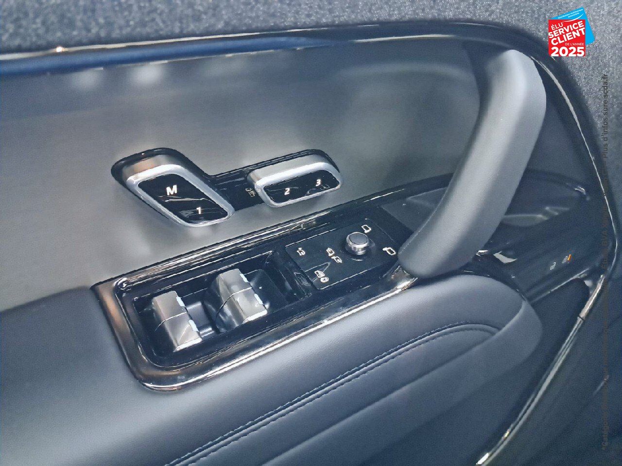 Véhicule d'occasion LAND-ROVER RANGE ROVER SPORT 3.0 P460E 460CH PHEV DYNAMIC HSE chez Toyota Thionville