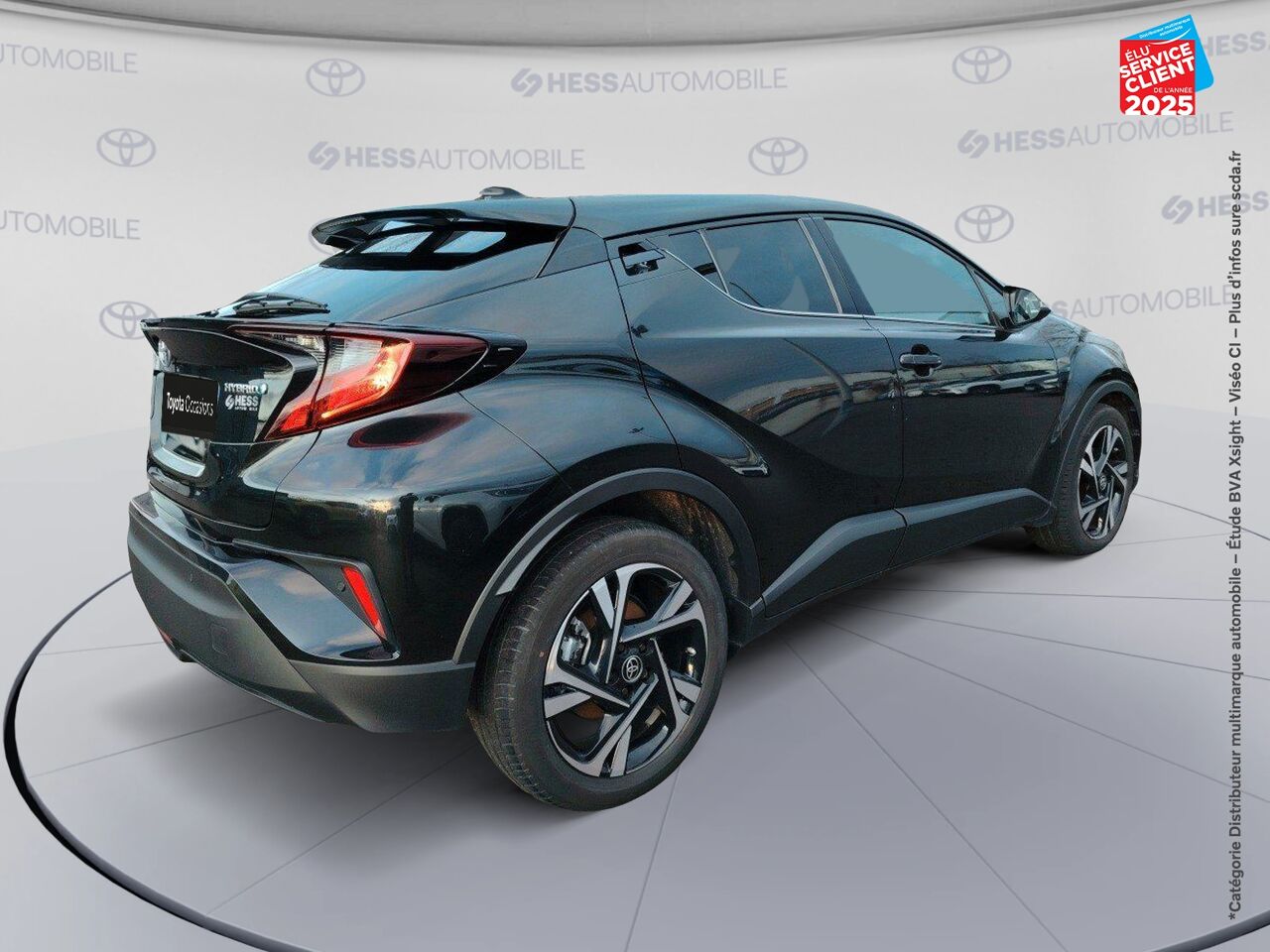 Véhicule d'occasion TOYOTA C-HR 1.8 HYBRIDE 122CH DESIGN E-CVT CAMERA chez Toyota Sarreguemines