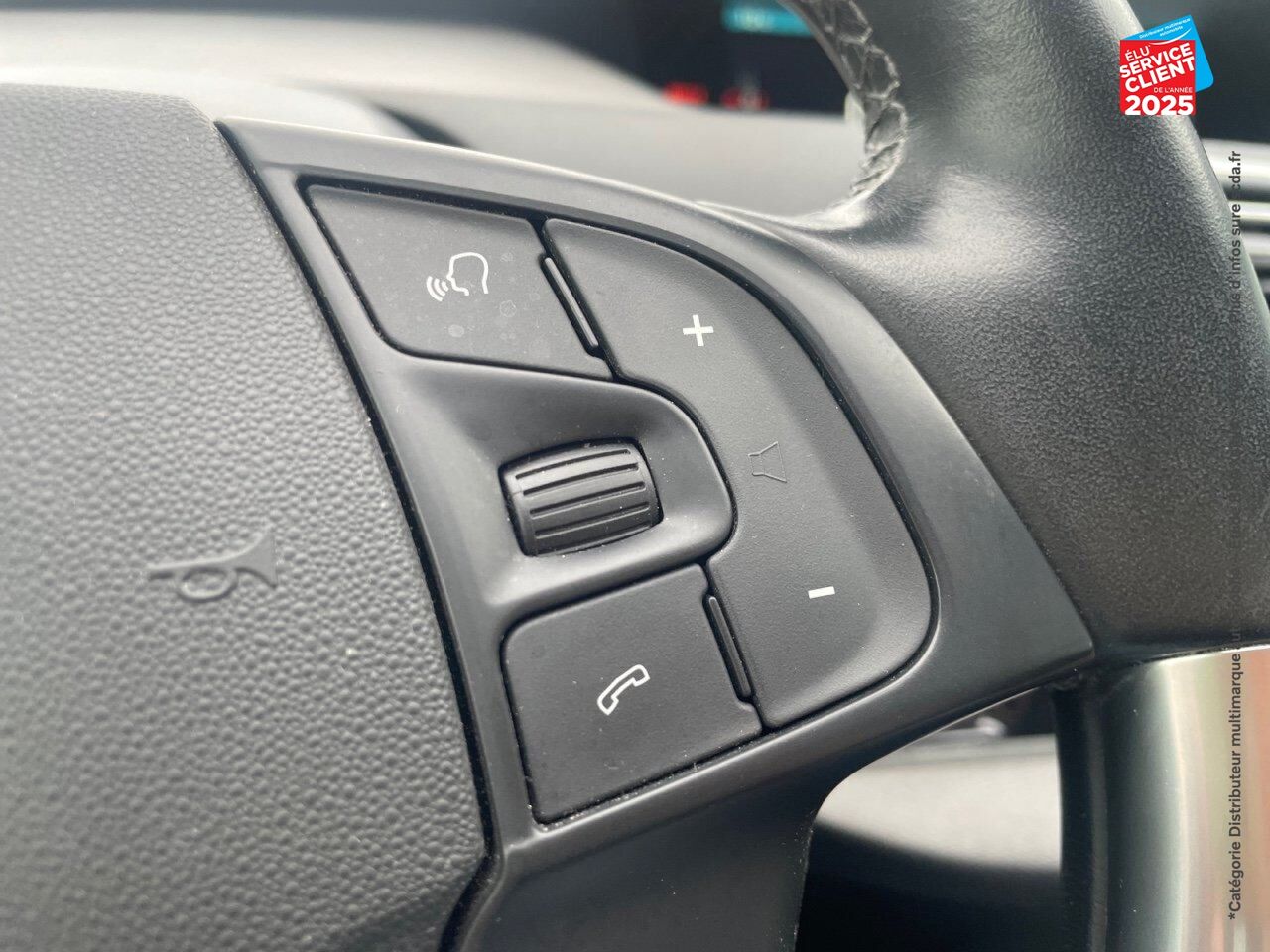 Véhicule d'occasion CITROEN C4 PICASSO PURETECH 130CH SHINE SS chez Dacia Montbéliard