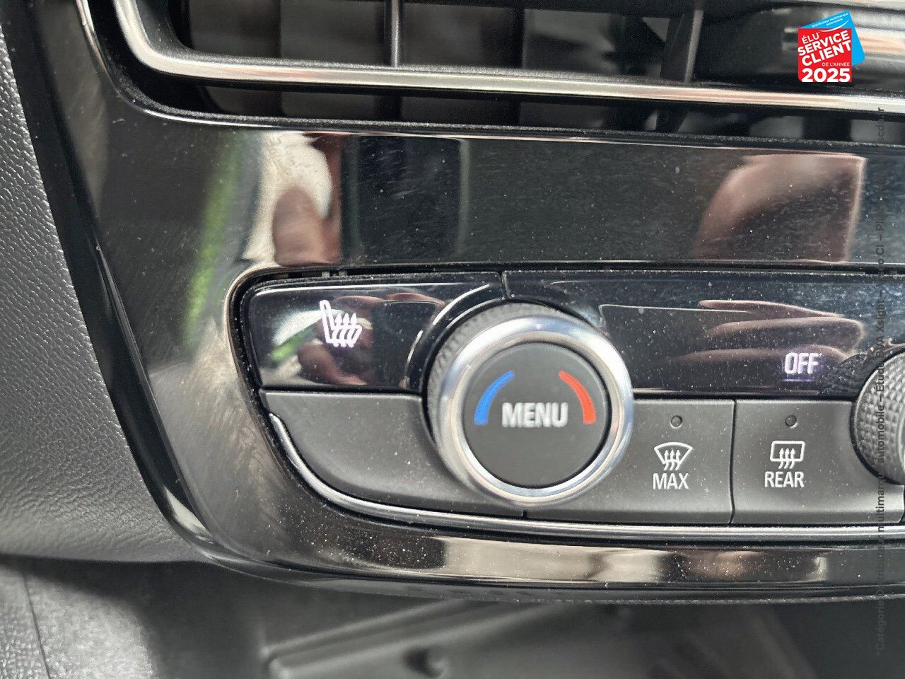Véhicule d'occasion OPEL MOKKA MOKKA-E 136CH ULTIMATE SIEGES CHAUF GPS CAMERA CARPLAY chez Opel Verdun