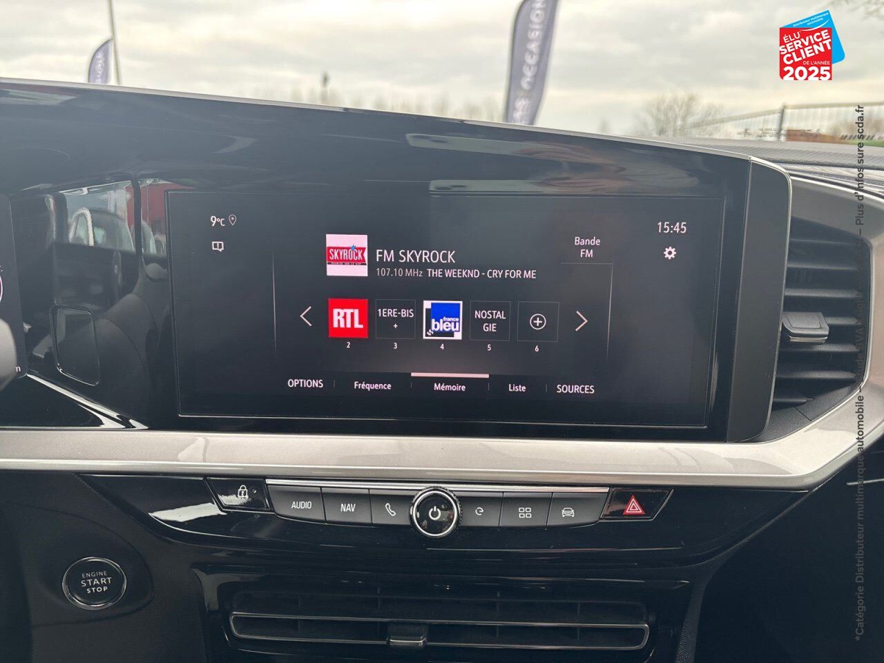 Véhicule d'occasion OPEL MOKKA MOKKA-E 136CH ULTIMATE SIEGES CHAUF GPS CAMERA CARPLAY chez Opel Verdun