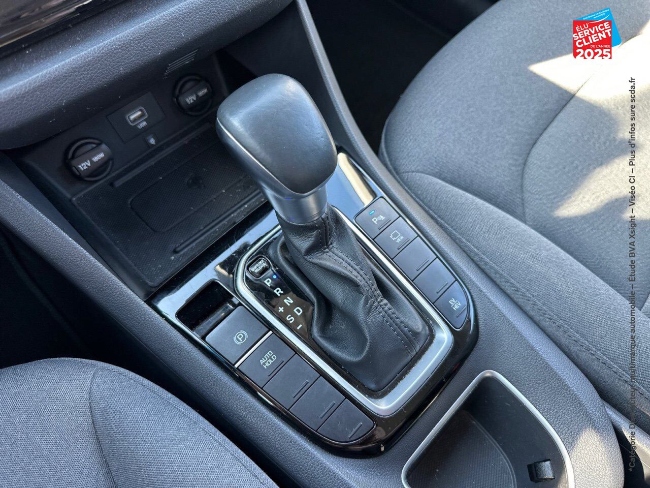 Véhicule d'occasion HYUNDAI IONIQ PLUG-IN 141CH CREATIVE 5CV GPS CAMERA chez Hyundai Epernay