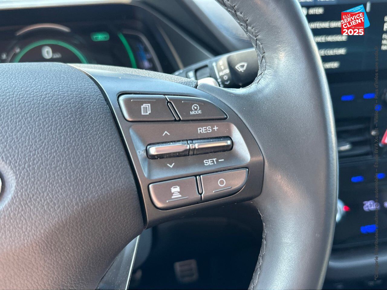 Véhicule d'occasion HYUNDAI IONIQ PLUG-IN 141CH CREATIVE 5CV GPS CAMERA chez Hyundai Epernay