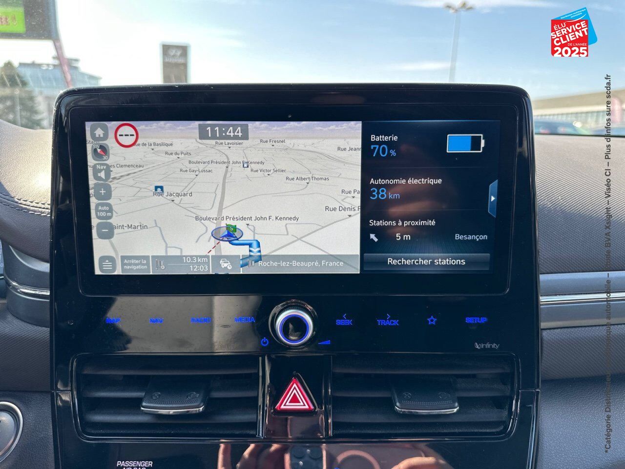Véhicule d'occasion HYUNDAI IONIQ PLUG-IN 141CH CREATIVE 5CV GPS CAMERA chez Hyundai Epernay