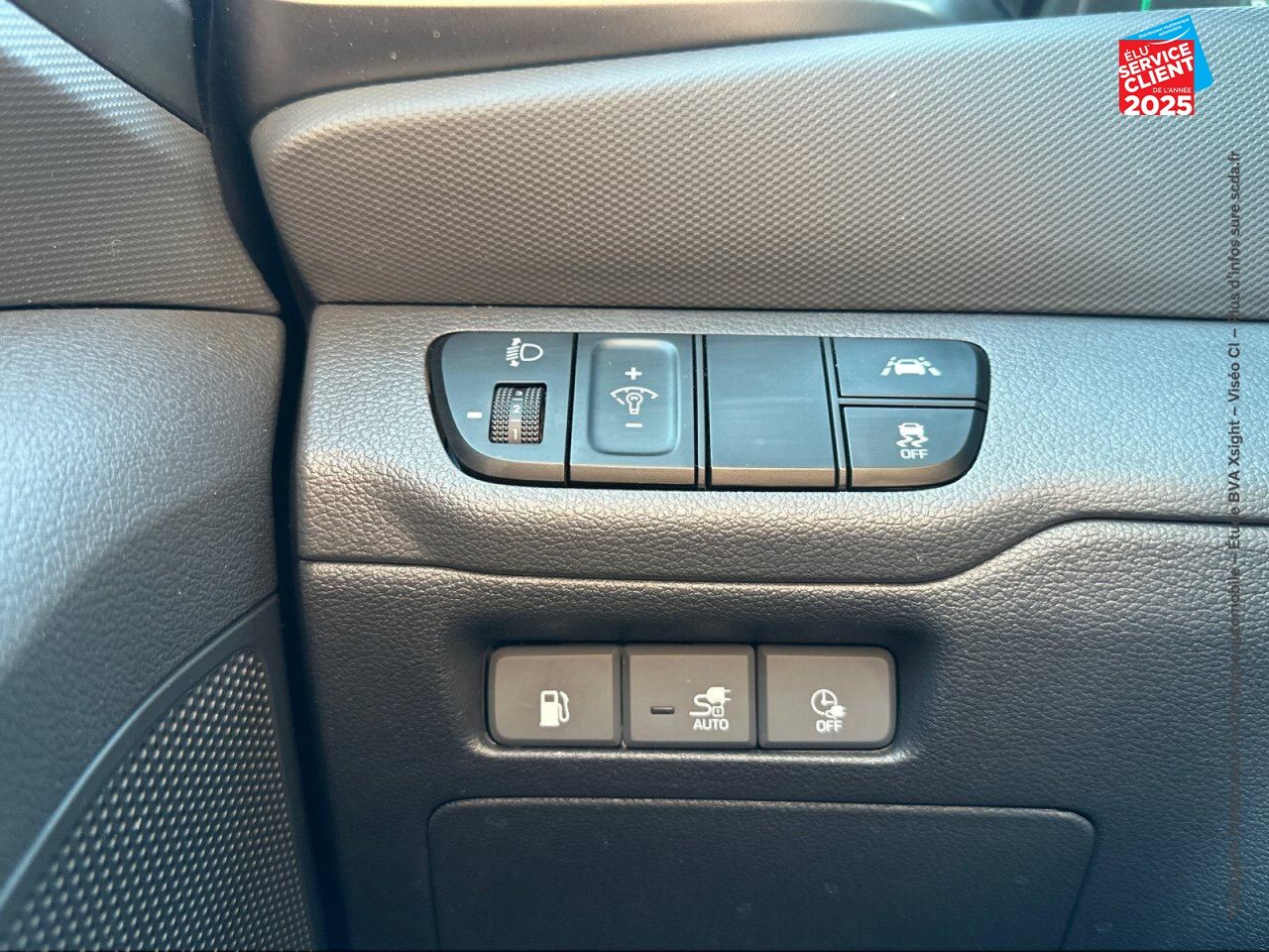 Véhicule d'occasion HYUNDAI IONIQ PLUG-IN 141CH CREATIVE 5CV GPS CAMERA chez Hyundai Epernay
