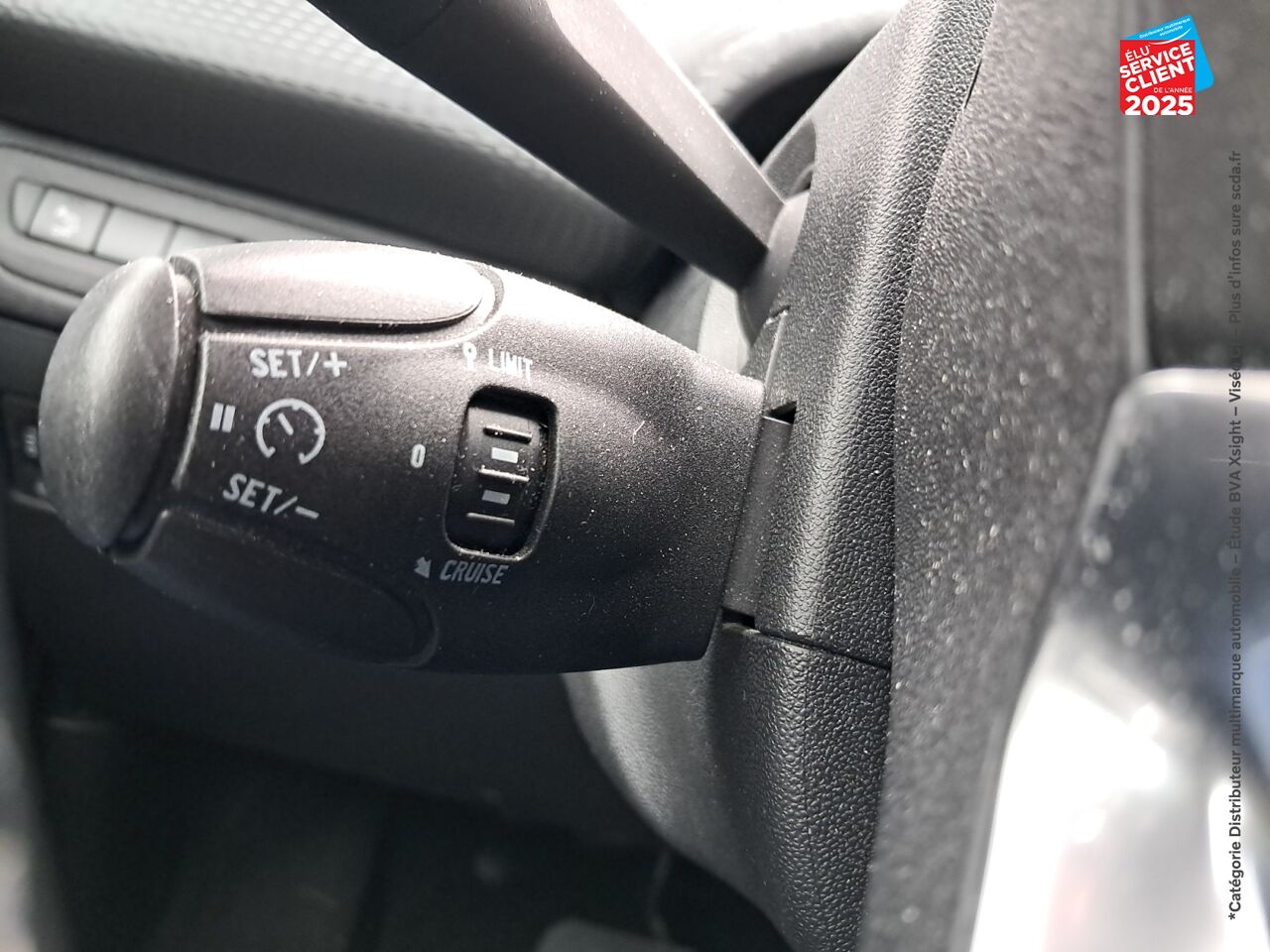 Véhicule d'occasion PEUGEOT 208 1.2 PURETECH 110CH E6.C ALLURE SS EAT6 5P chez Hyundai Epernay