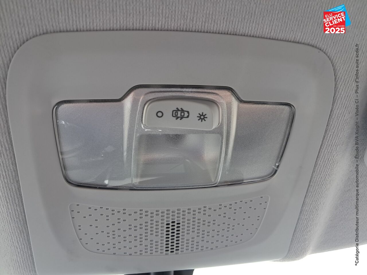 Véhicule d'occasion PEUGEOT 208 1.2 PURETECH 110CH E6.C ALLURE SS EAT6 5P chez Hyundai Epernay