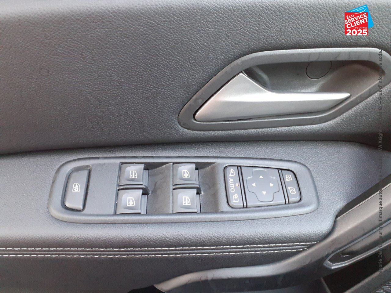 Véhicule d'occasion DACIA DUSTER 1.0 ECO-G 100CH JOURNEY 4X2 chez Hyundai Chalons