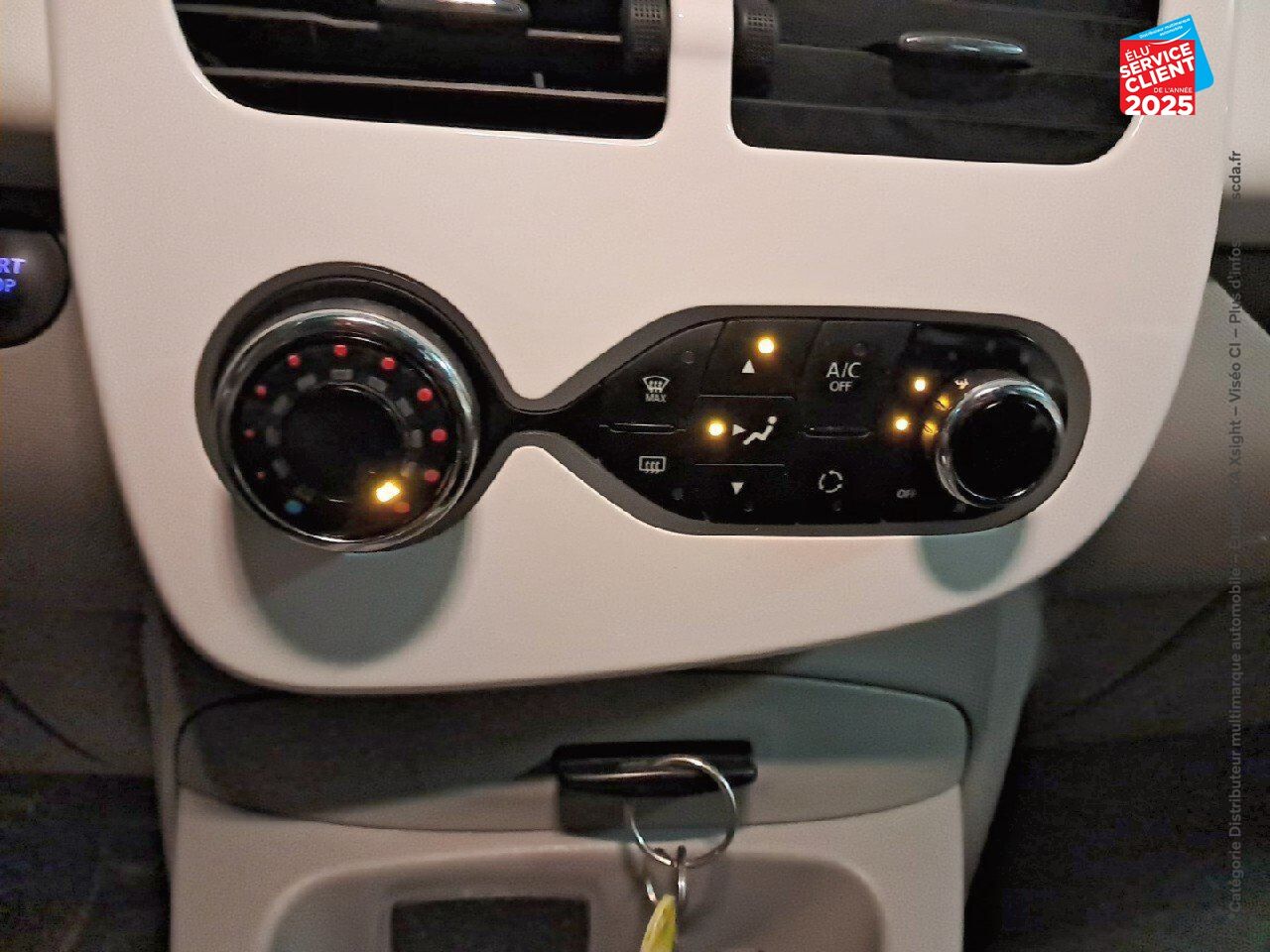 Véhicule d'occasion RENAULT ZOE CITY CHARGE NORMALE R90 chez Renault Saint-Louis
