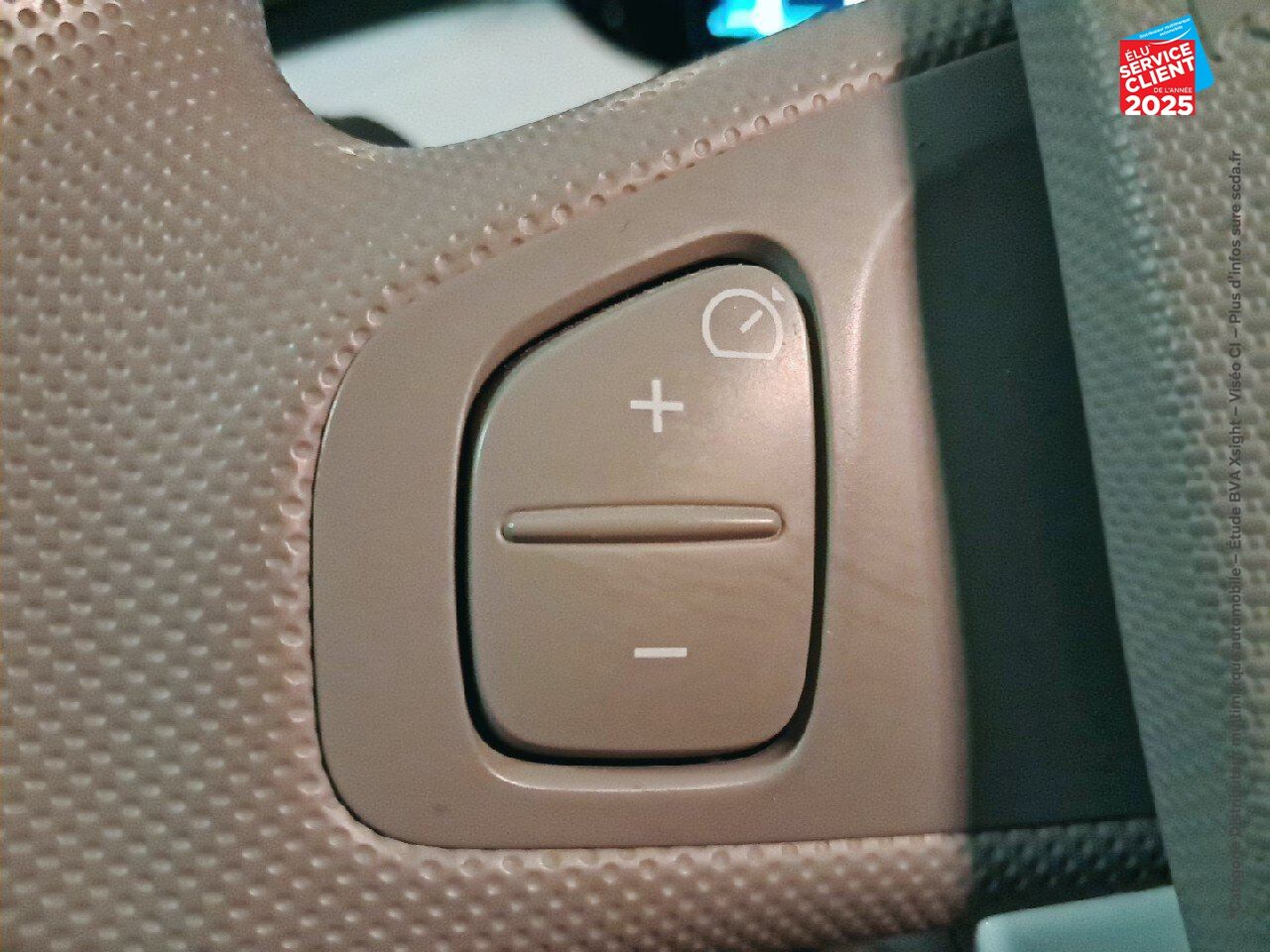 Véhicule d'occasion RENAULT ZOE CITY CHARGE NORMALE R90 chez Renault Saint-Louis