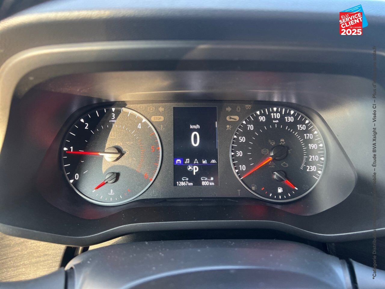 Véhicule d'occasion RENAULT TRAFIC COMBI L2 2.0 BLUE DCI 150CH S/S INTENS EDC 8 PLACES GPS chez Toyota Bar le Duc