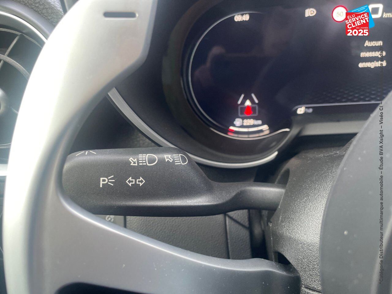 Véhicule d'occasion ALFA ROMEO GIULIA 2.2 DIESEL 160CH VELOCE AT8 chez MINI Lons-Le-Saunier