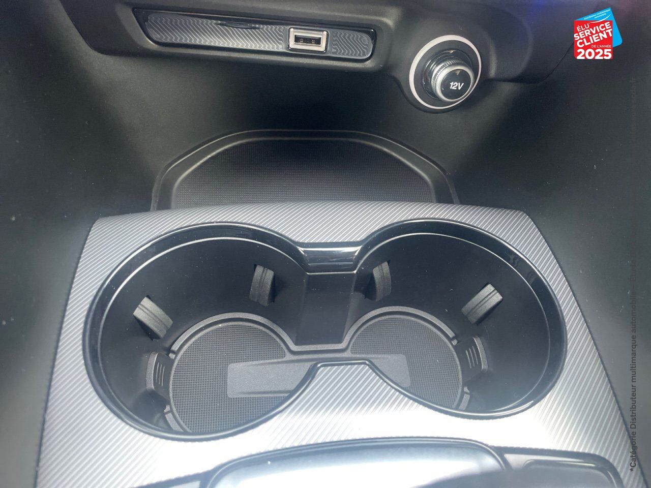Véhicule d'occasion ALFA ROMEO GIULIA 2.2 DIESEL 160CH VELOCE AT8 chez MINI Lons-Le-Saunier