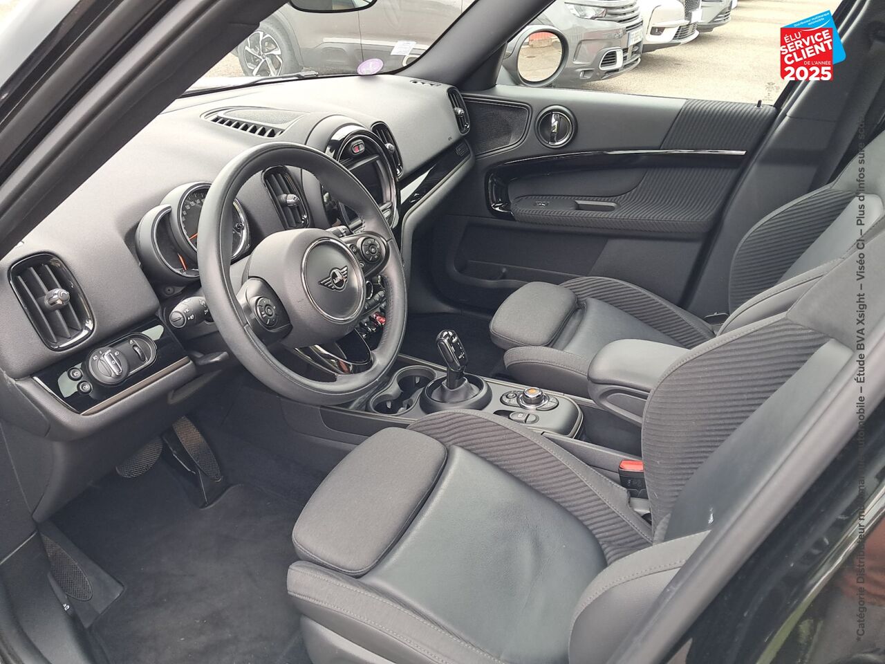 Véhicule d'occasion MINI COUNTRYMAN COOPER 136CH OAKWOOD BVA TOUVRANT SIEGES CHAUF GPS CAMERA chez Toyota Thionville