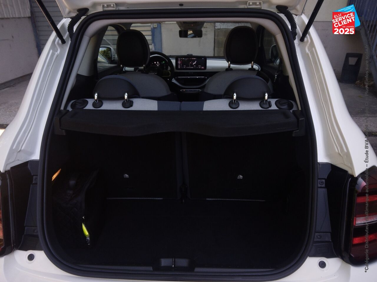 Véhicule d'occasion FIAT 500 E 95CH ICONE chez Hyundai Epernay
