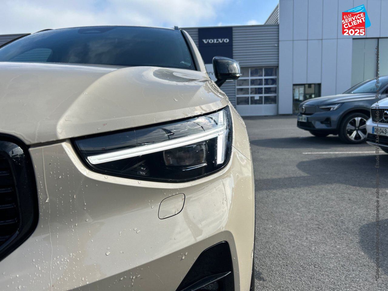 Véhicule neuf VOLVO XC40 B3 163CH PLUS DCT 7 chez Volvo Reims