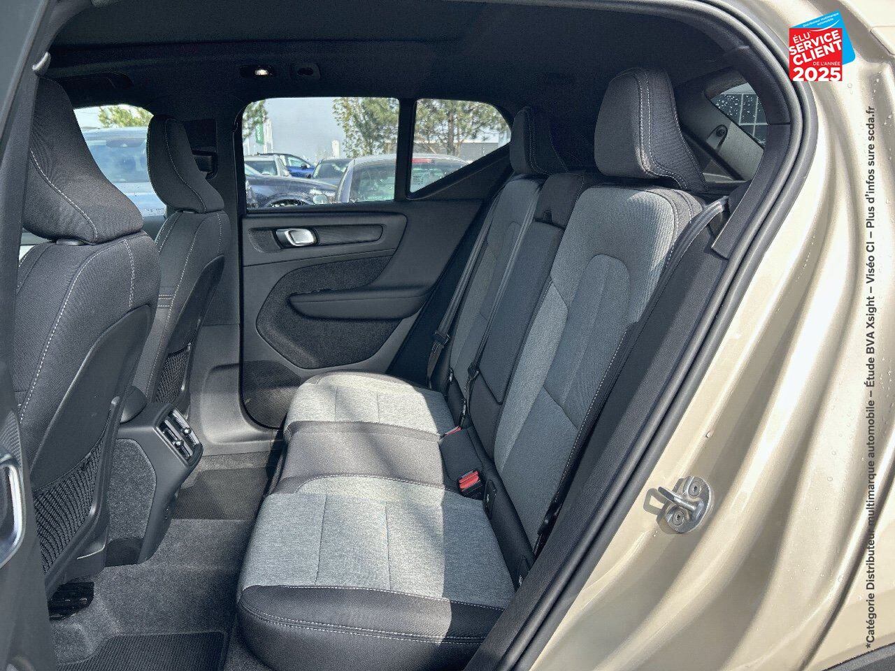 Véhicule neuf VOLVO XC40 B3 163CH PLUS DCT 7 chez Volvo Reims