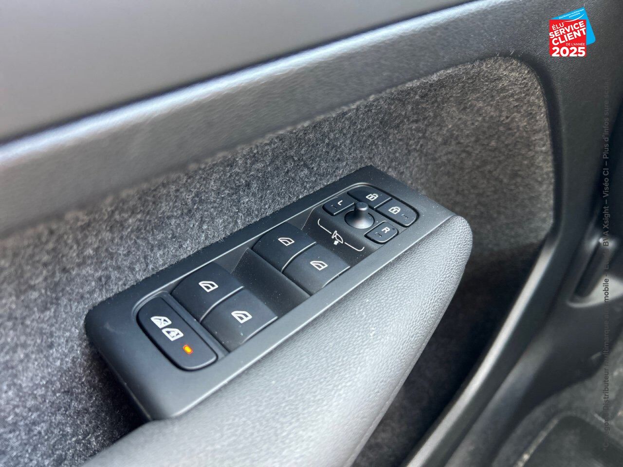 Véhicule neuf VOLVO XC40 B3 163CH PLUS DCT 7 chez Volvo Reims