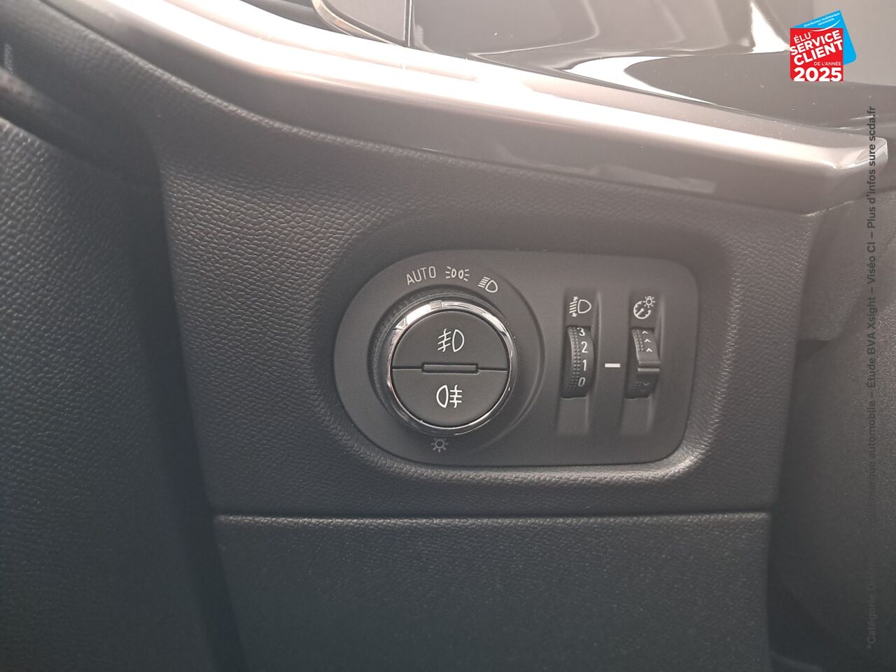 Véhicule d'occasion OPEL MOKKA SOCIETE MOKKA-E 136CH ELEGANCE BUSINESS CAMERA CARPLAY chez Opel Bar le Duc