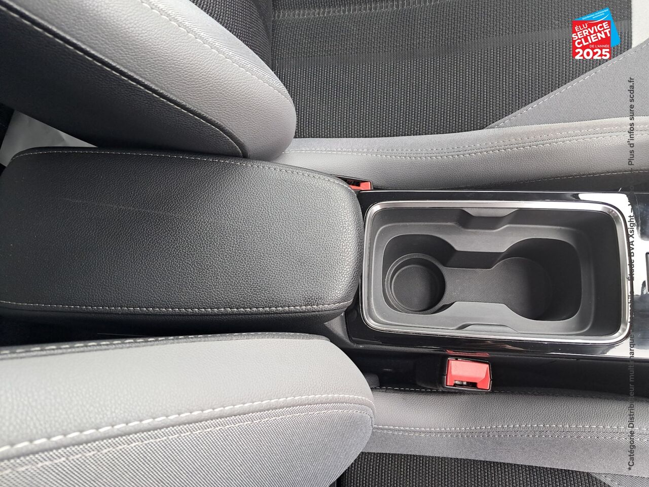 Véhicule d'occasion OPEL MOKKA SOCIETE MOKKA-E 136CH ELEGANCE BUSINESS CAMERA CARPLAY chez Opel Bar le Duc