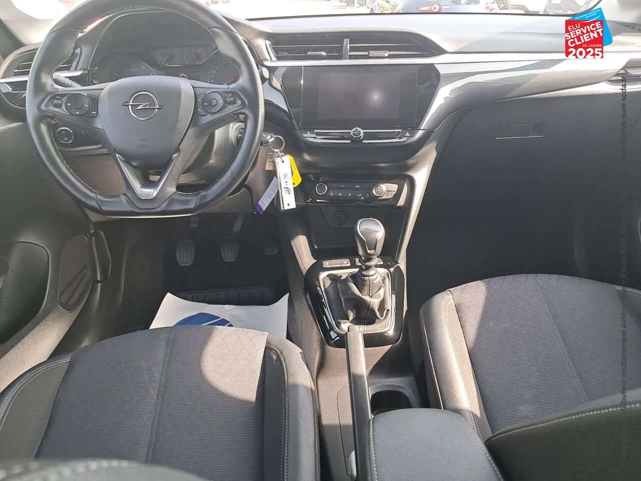 Véhicule d'occasion OPEL CORSA 1.2 TURBO 100CH ELEGANCE CAMERA CARPLAY chez Renault Sélestat