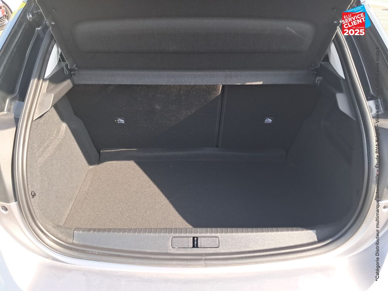 Véhicule d'occasion OPEL CORSA 1.2 TURBO 100CH ELEGANCE CAMERA CARPLAY chez Renault Sélestat