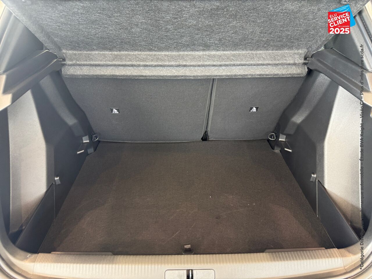 Véhicule neuf PEUGEOT 2008 1.2 HYBRID 136CH STYLE E-DCS6 chez Peugeot Reims