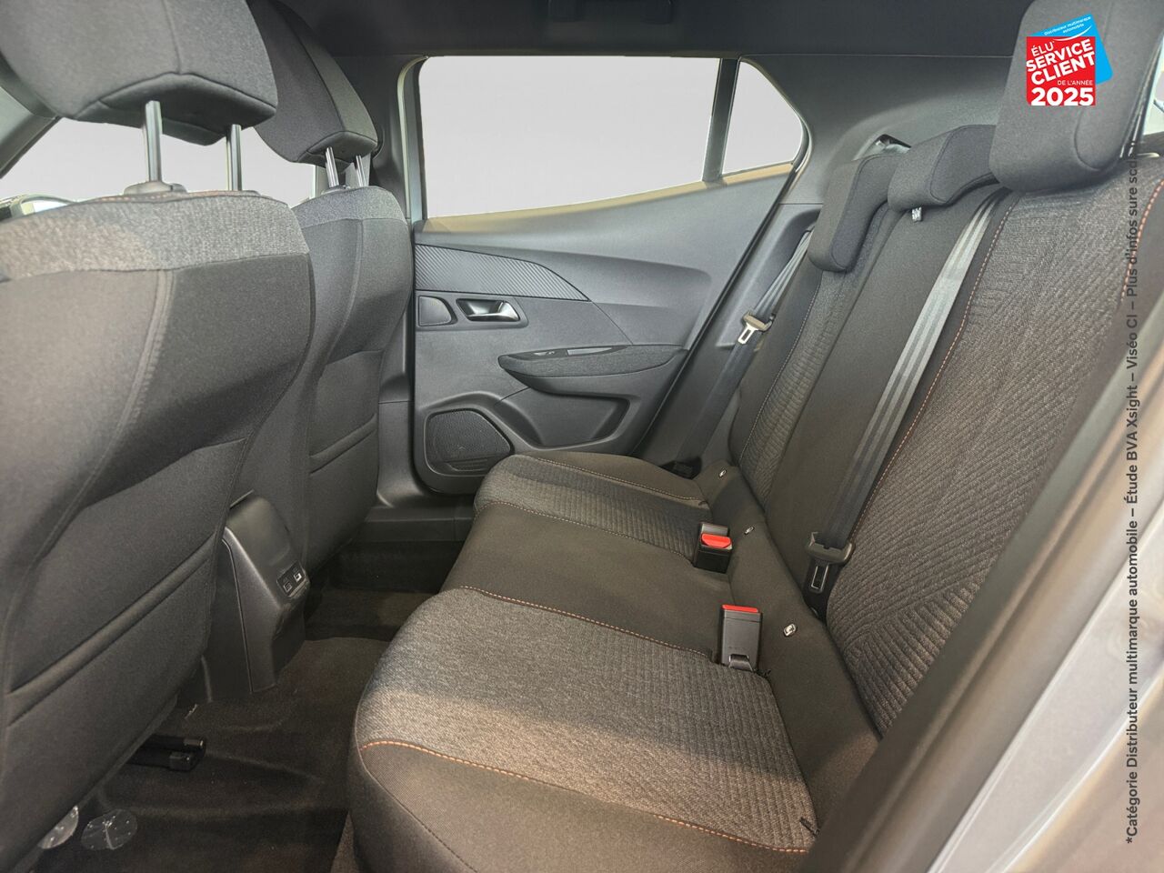 Véhicule neuf PEUGEOT 2008 1.2 HYBRID 136CH STYLE E-DCS6 chez Peugeot Reims