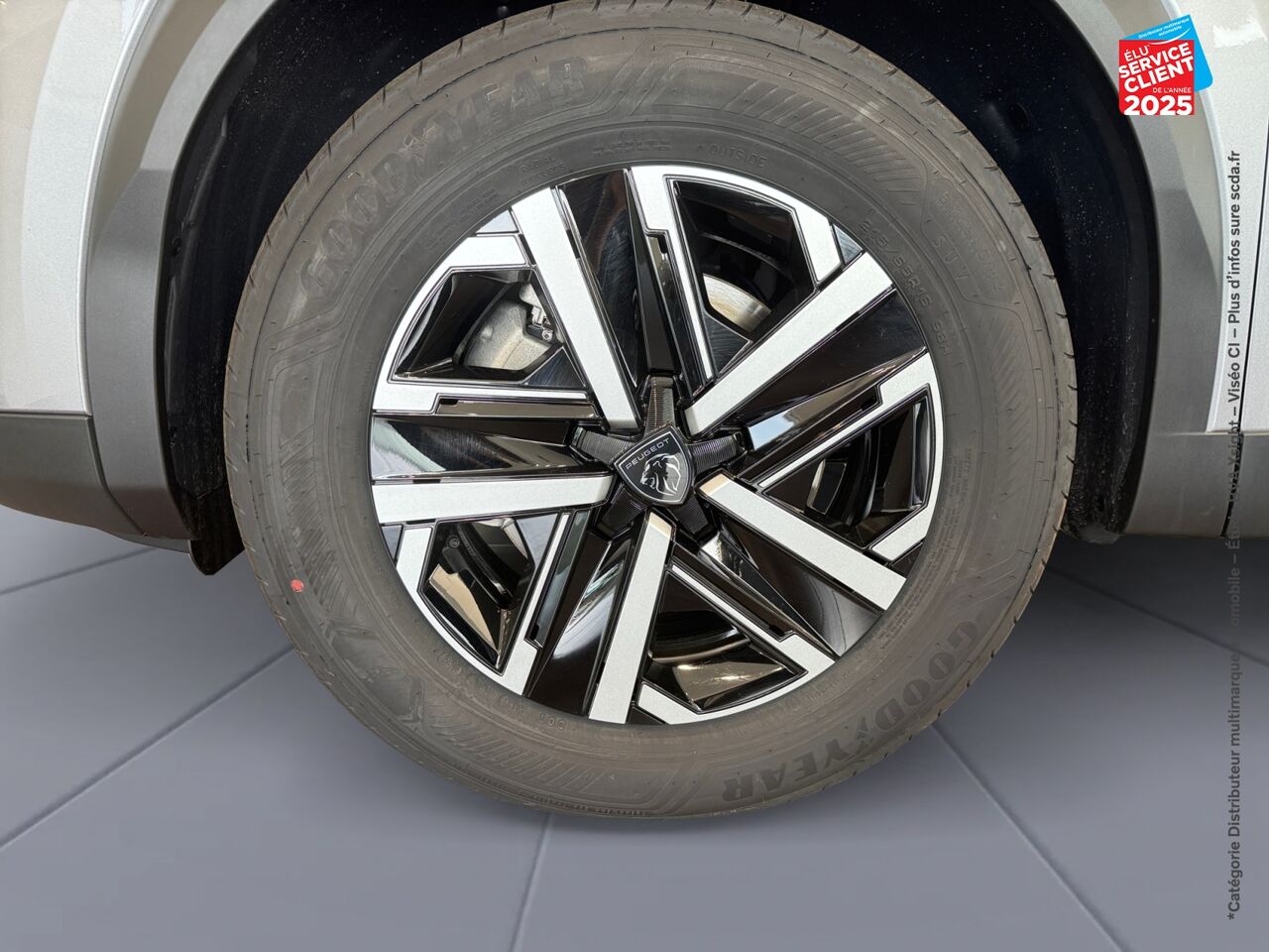 Véhicule neuf PEUGEOT 2008 1.2 HYBRID 136CH STYLE E-DCS6 chez Peugeot Reims