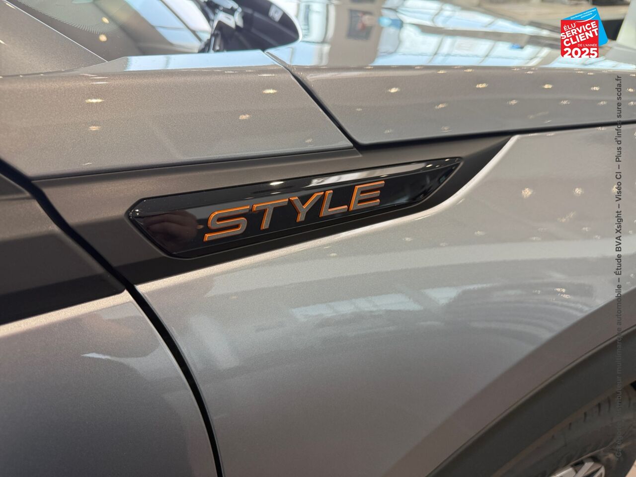 Véhicule neuf PEUGEOT 2008 1.2 HYBRID 136CH STYLE E-DCS6 chez Peugeot Reims