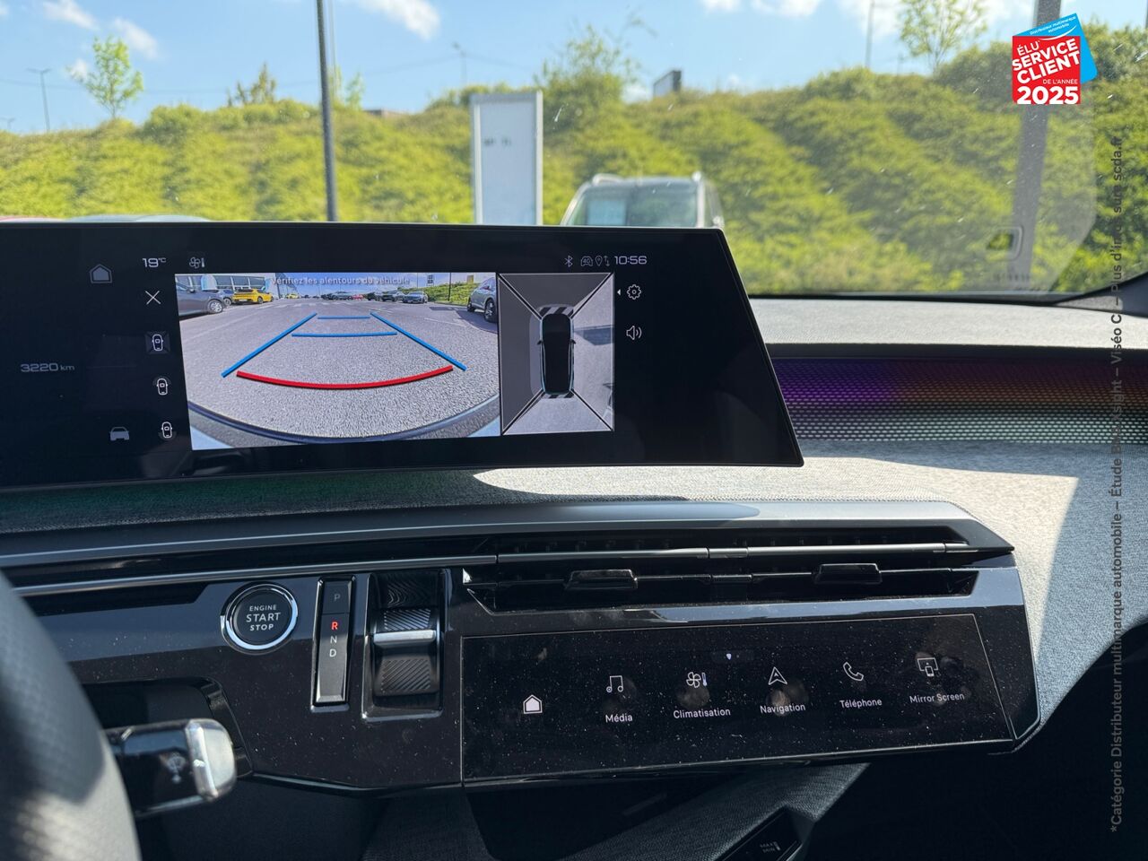 Véhicule d'occasion PEUGEOT 3008 ELECTRIQUE 210CH BATTERIE 73 KWH GT chez Toyota Bar le Duc