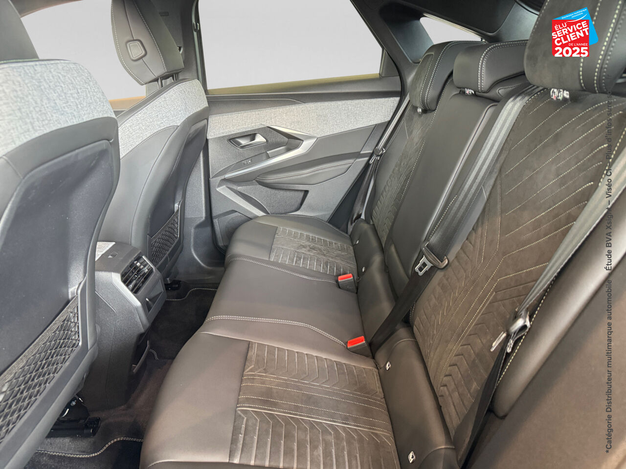 Véhicule d'occasion PEUGEOT 3008 ELECTRIQUE 210CH BATTERIE 73 KWH GT chez Toyota Bar le Duc