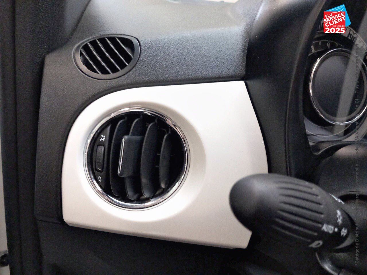Véhicule d'occasion FIAT 500C 1.0 70CH BSG S/S chez Toyota Saint Dizier