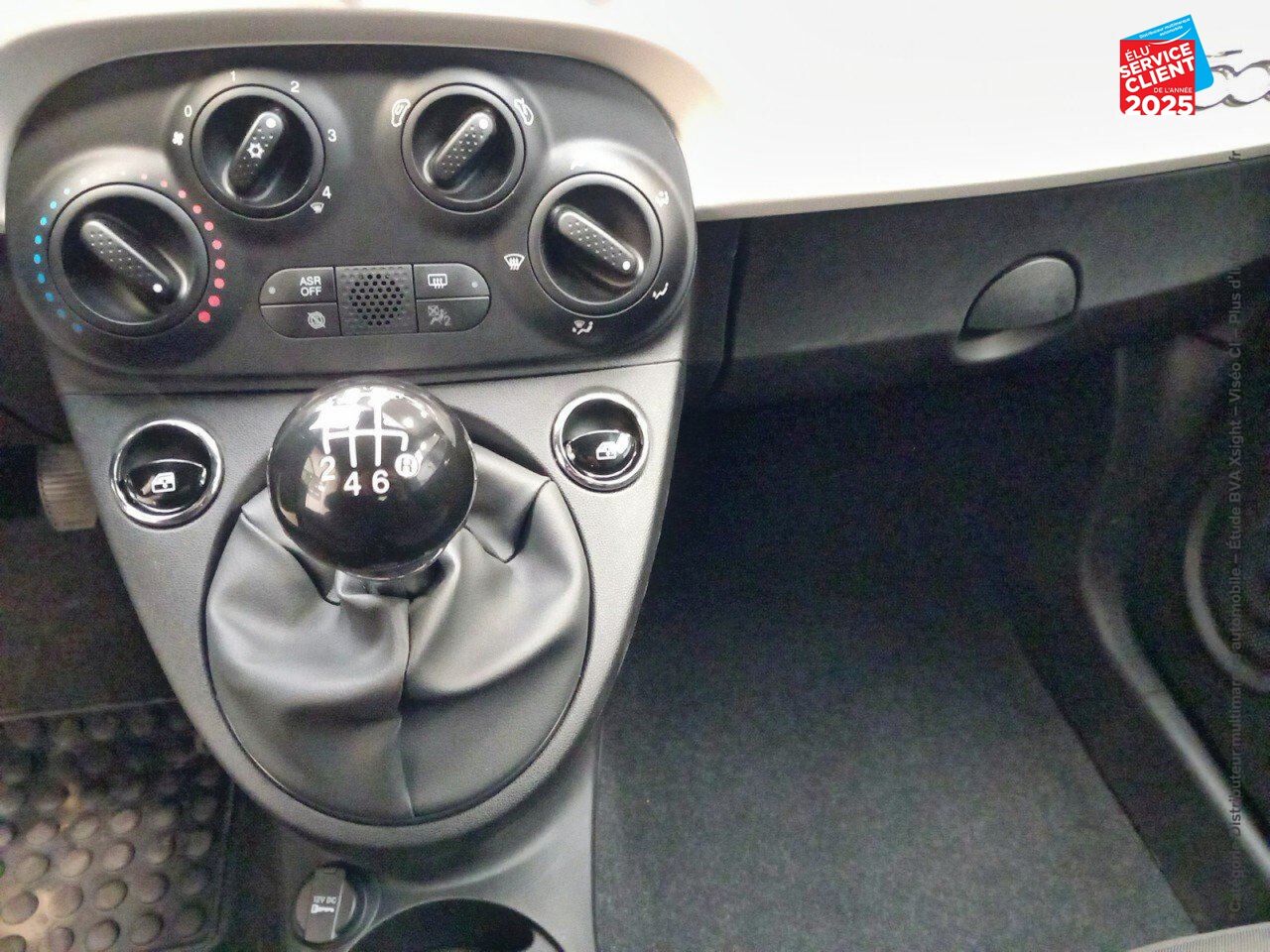 Véhicule d'occasion FIAT 500C 1.0 70CH BSG S/S chez Toyota Saint Dizier