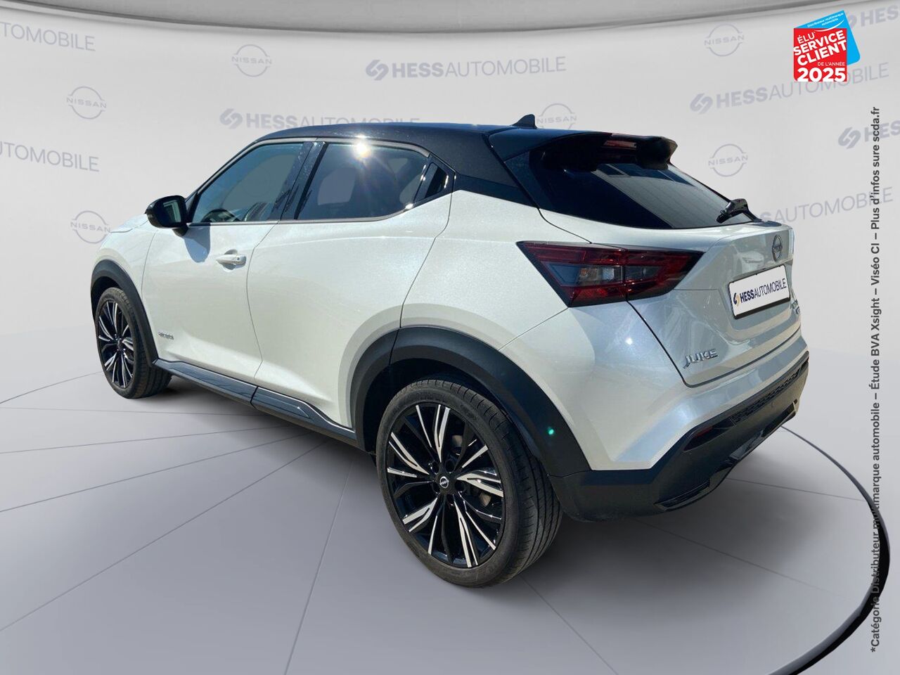 Véhicule d'occasion NISSAN JUKE 1.6 HYBRID 143CH N-DESIGN 2022.5 SIEGES CHAUF GPS CAMERA CARPLAY chez Renault Belfort