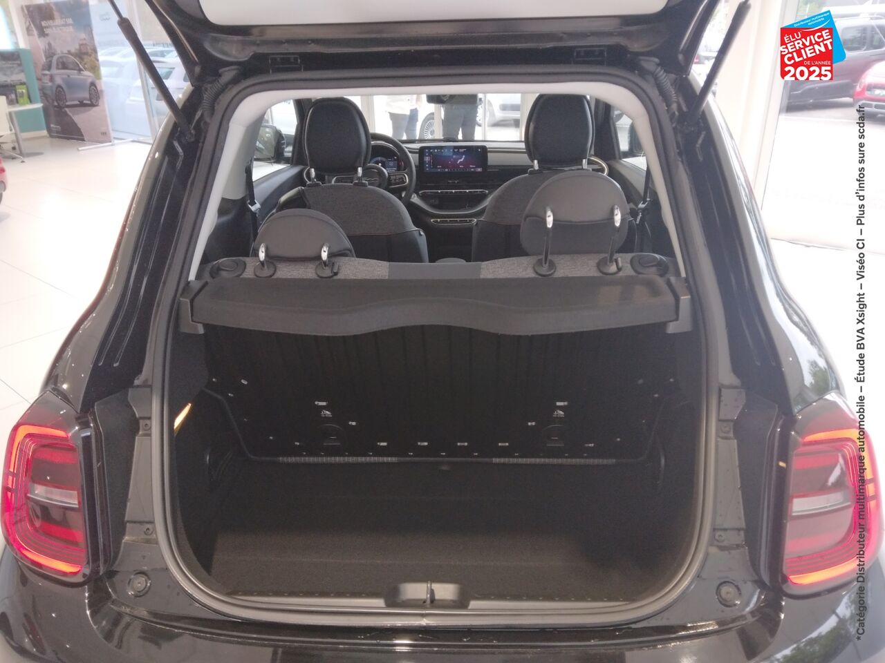 Véhicule d'occasion FIAT 500 E 118CH ICONE STEP1 2021 chez HESS Automobile