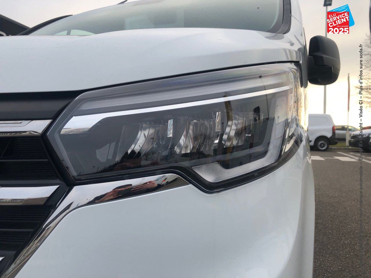 Véhicule d'occasion RENAULT TRAFIC FG L1H1 3T 2.0 BLUE DCI 150CH GRAND CONFORT EDC E6E + FRIGORIFIQUE chez Opel Bar le Duc