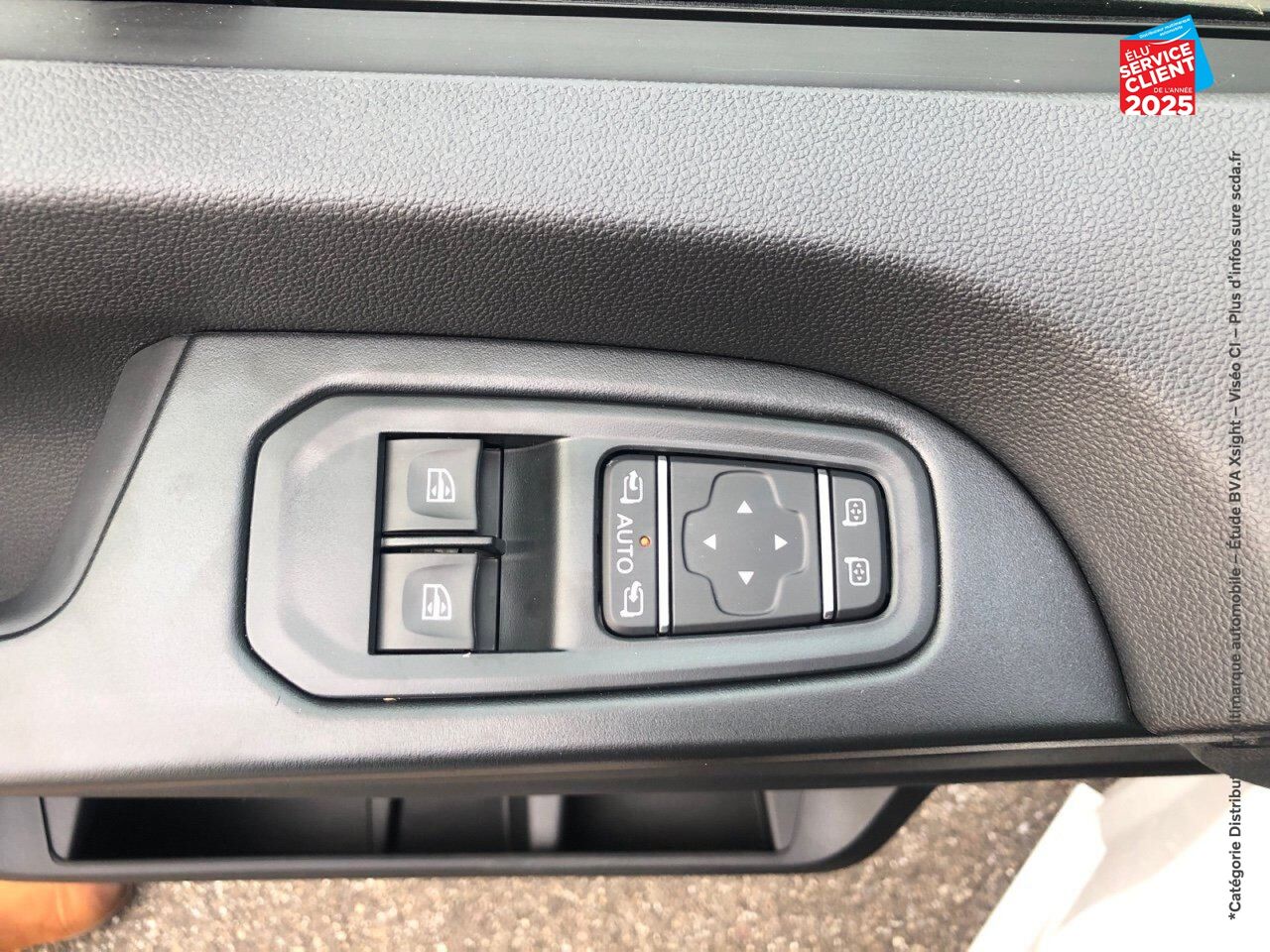 Véhicule d'occasion RENAULT TRAFIC FG L1H1 3T 2.0 BLUE DCI 150CH GRAND CONFORT EDC E6E + FRIGORIFIQUE chez Opel Bar le Duc