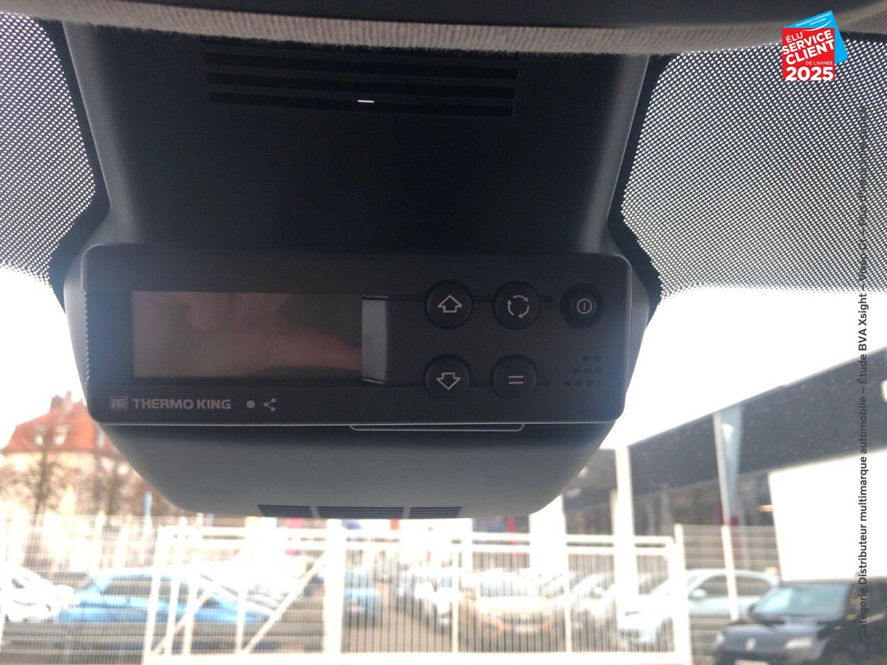 Véhicule d'occasion RENAULT TRAFIC FG L1H1 3T 2.0 BLUE DCI 150CH GRAND CONFORT EDC E6E + FRIGORIFIQUE chez Opel Bar le Duc