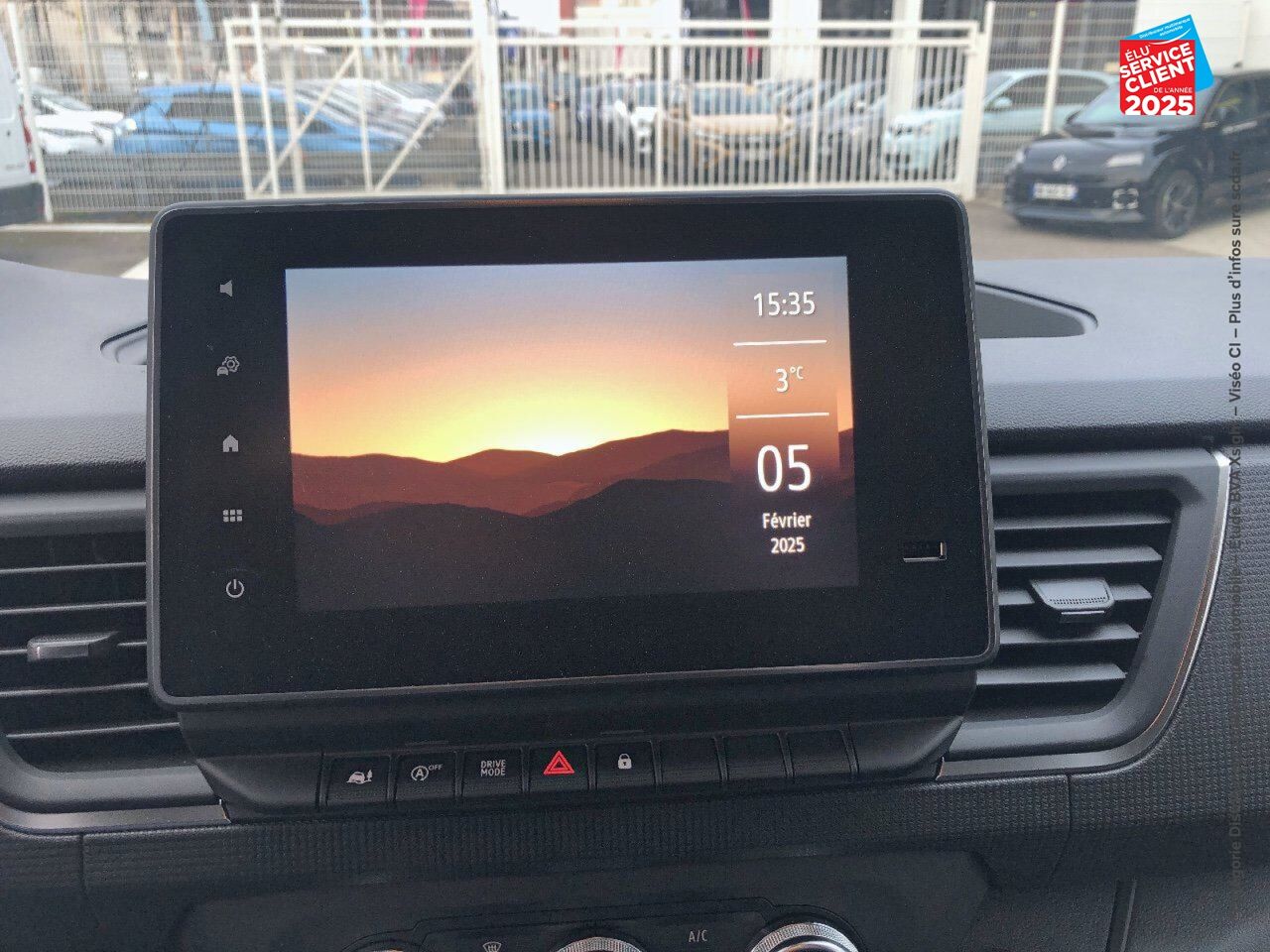 Véhicule d'occasion RENAULT TRAFIC FG L1H1 3T 2.0 BLUE DCI 150CH GRAND CONFORT EDC E6E + FRIGORIFIQUE chez Opel Bar le Duc