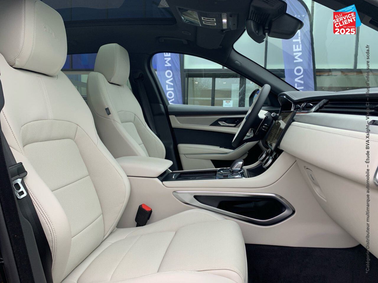 Véhicule d'occasion JAGUAR F-PACE P400E PLUG-IN-HYBRID R-DYNAMIC SE BVA8 AWD chez Toyota Thionville