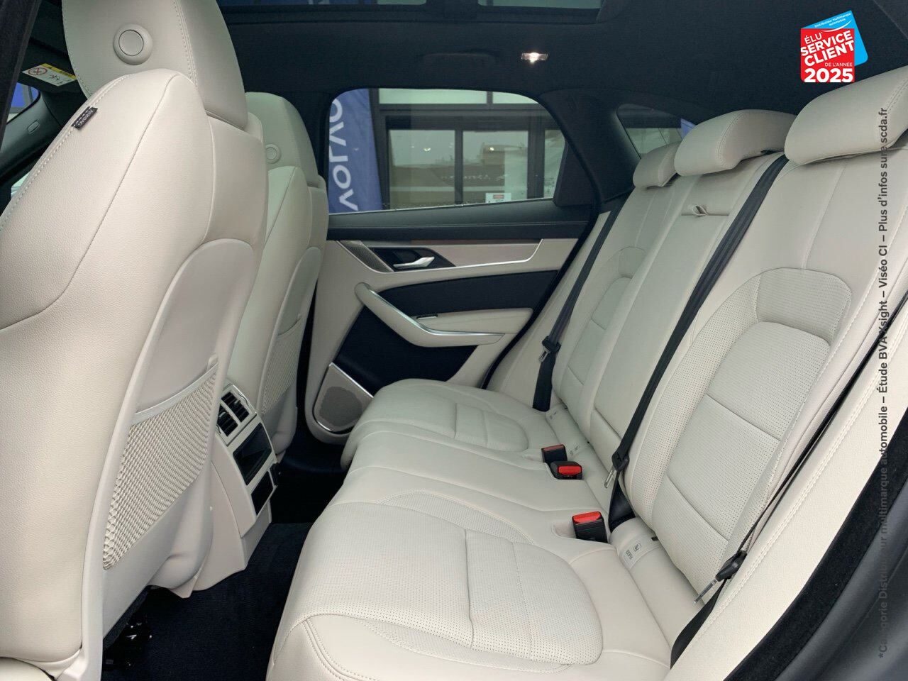 Véhicule d'occasion JAGUAR F-PACE P400E PLUG-IN-HYBRID R-DYNAMIC SE BVA8 AWD chez Toyota Thionville