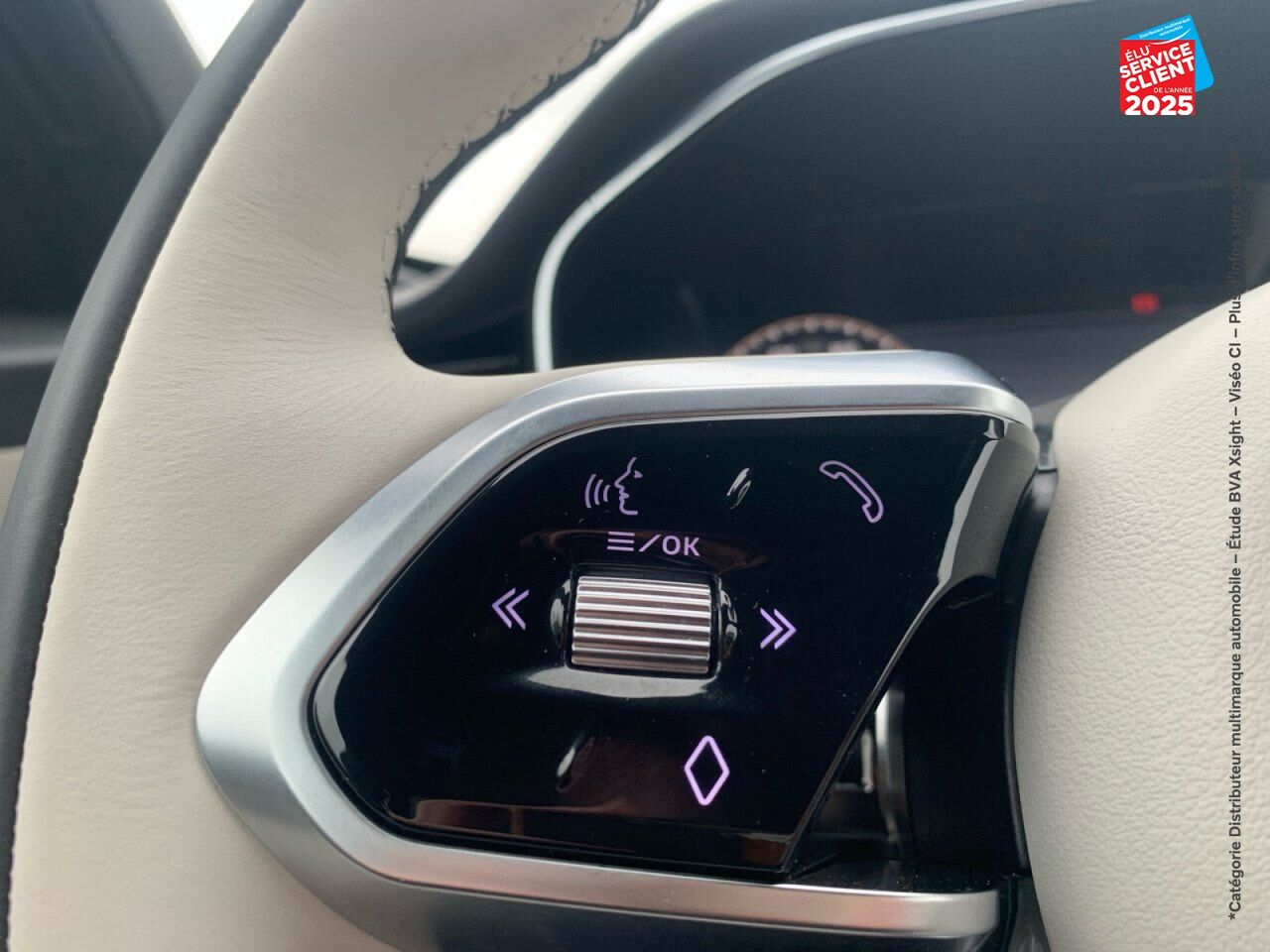 Véhicule d'occasion JAGUAR F-PACE P400E PLUG-IN-HYBRID R-DYNAMIC SE BVA8 AWD chez Toyota Thionville
