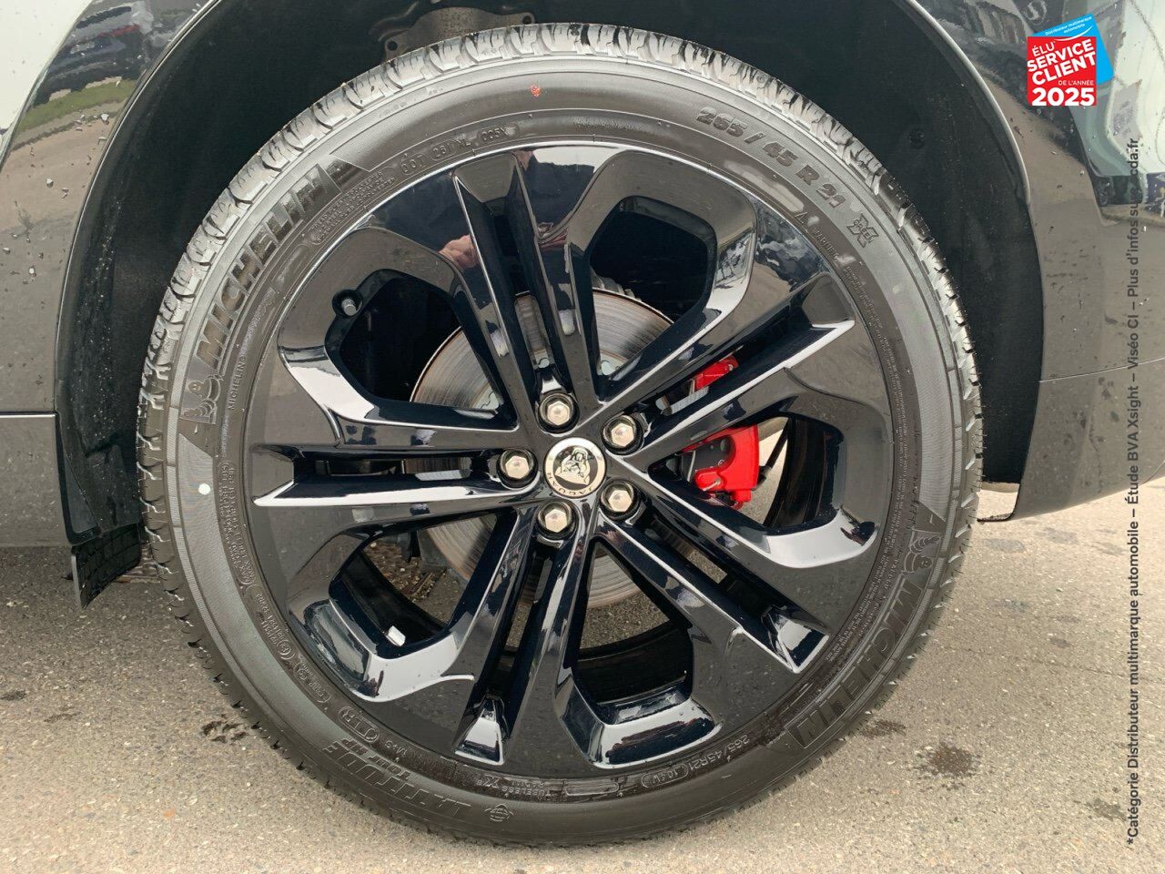 Véhicule d'occasion JAGUAR F-PACE P400E PLUG-IN-HYBRID R-DYNAMIC SE BVA8 AWD chez Toyota Thionville