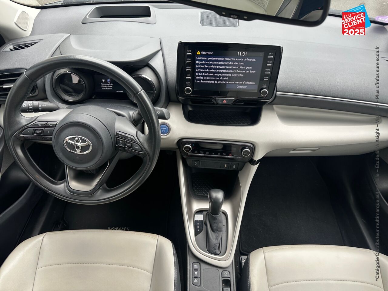 Véhicule d'occasion TOYOTA YARIS 116H ICONIC 5P TPANO GPS chez Hyundai Epernay