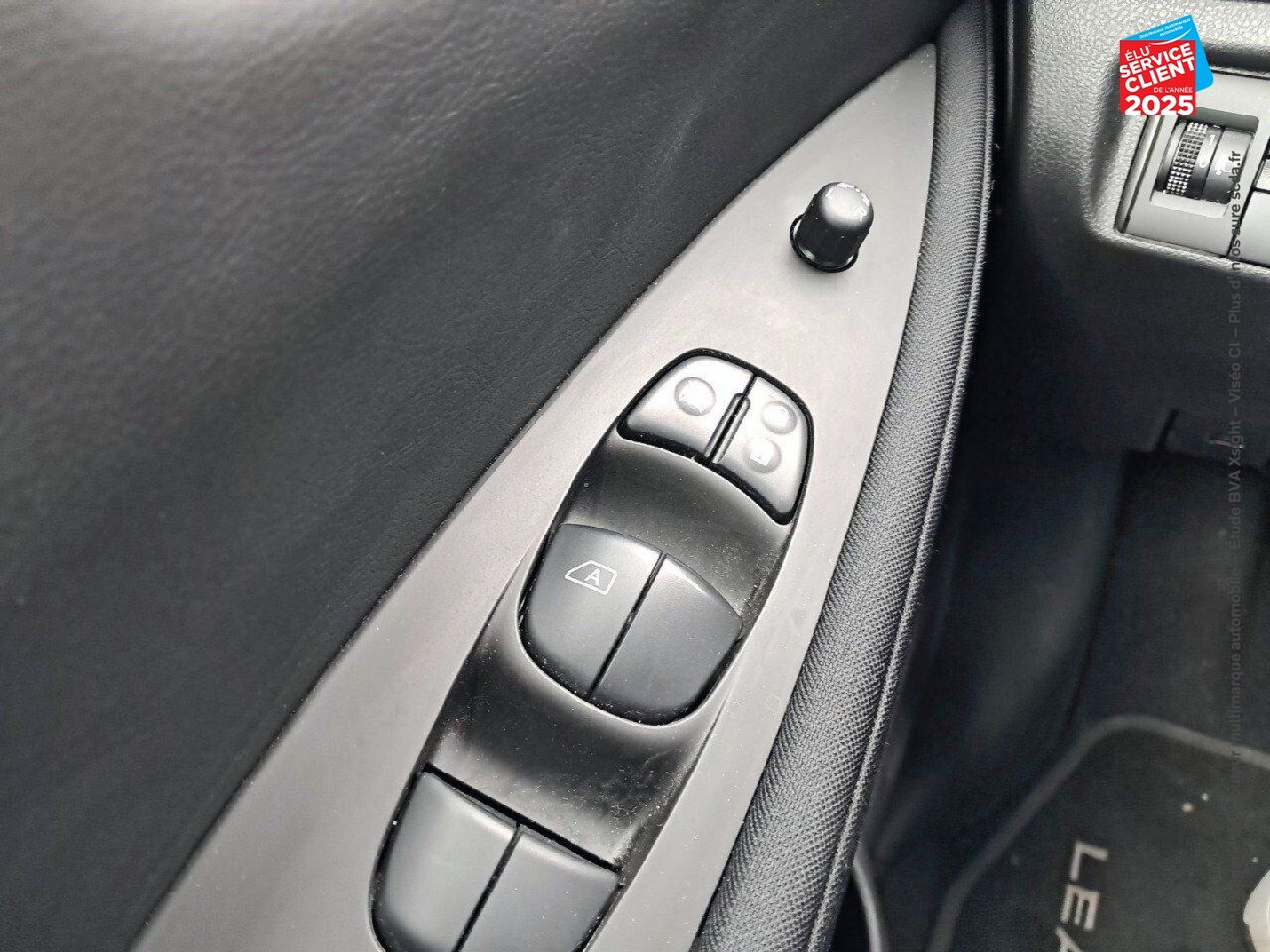 Véhicule d'occasion NISSAN LEAF 150CH 40KWH ACENTA 21.5 chez Nissan Belfort