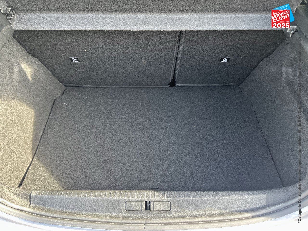 Véhicule neuf PEUGEOT 208 1.2 100CH SS STYLE chez Peugeot Sedan
