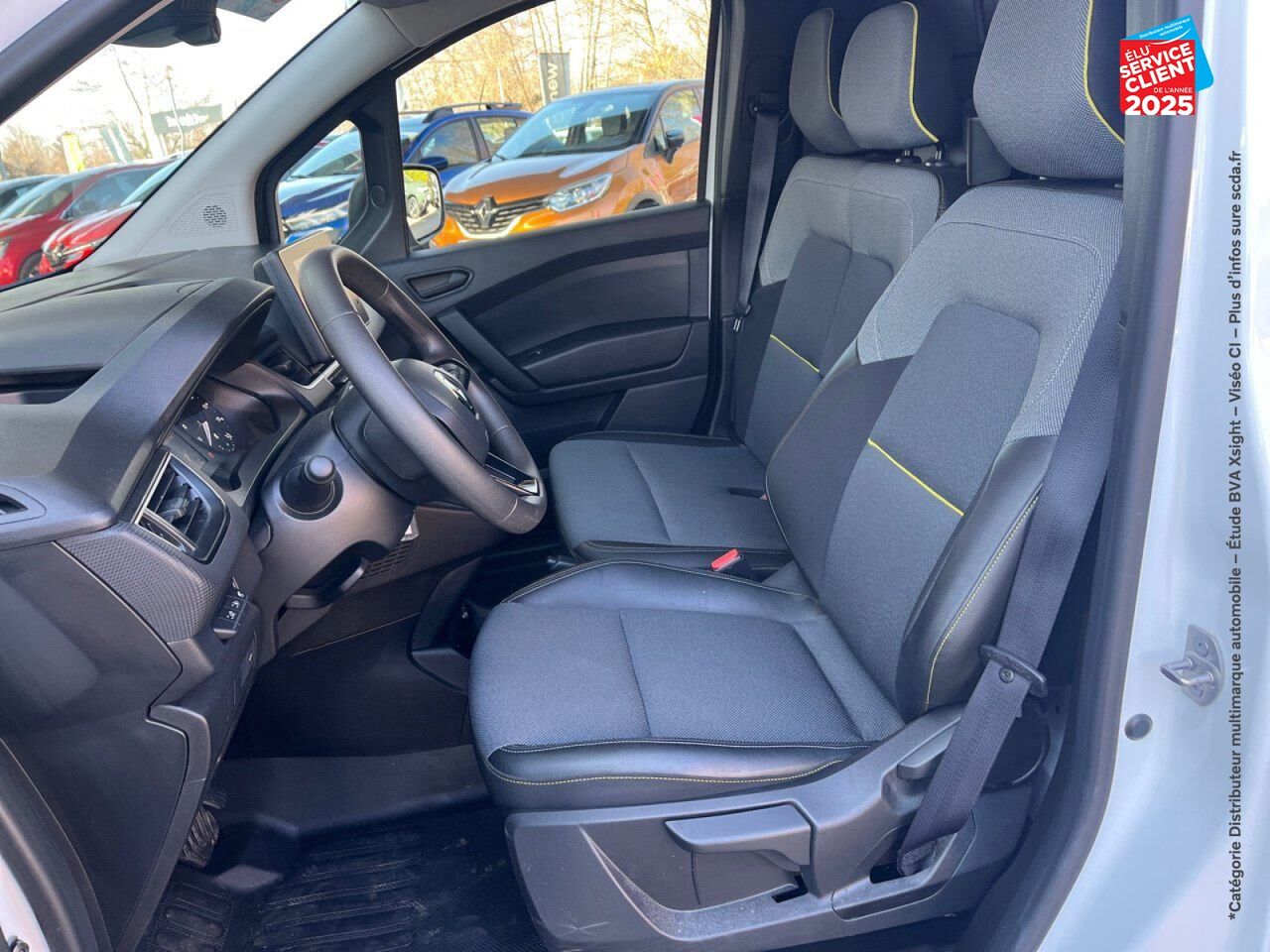 Véhicule d'occasion RENAULT KANGOO VAN L1 E-TECH EV45 DC 80KW GRAND CONFORT PLANCHER CABINE chez Hyundai Epernay