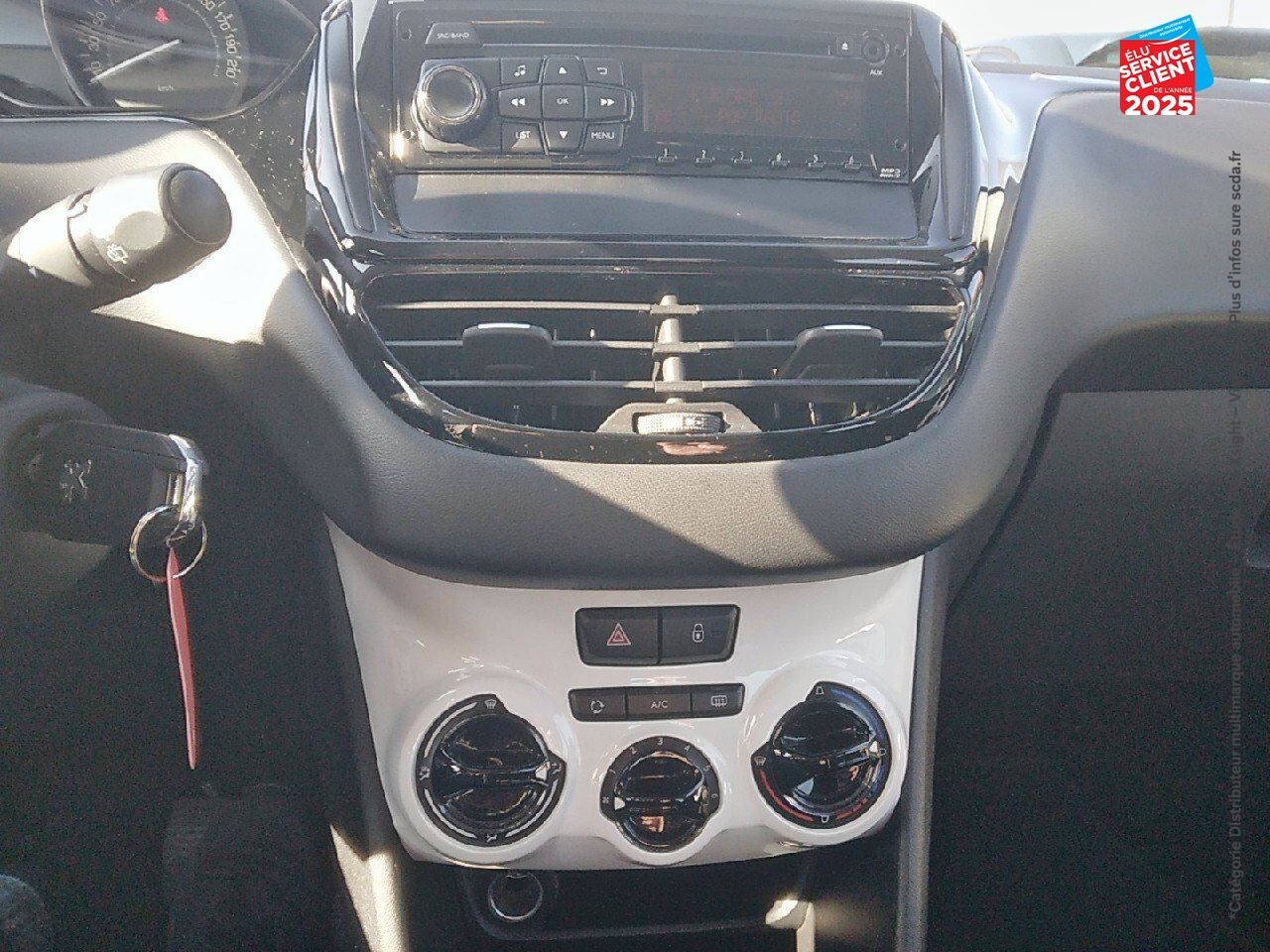 Véhicule d'occasion PEUGEOT 208 1.2 PURETECH 68CH LIKE 5P chez Toyota Thionville