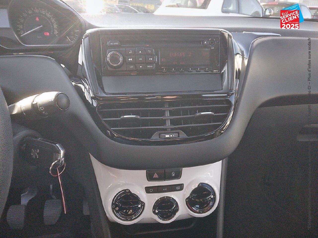 Véhicule d'occasion PEUGEOT 208 1.2 PURETECH 68CH LIKE 5P chez Toyota Thionville